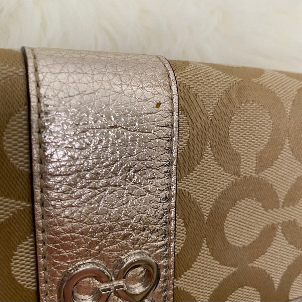 Long Coach Monogram Wallet - Picture 4 of 12